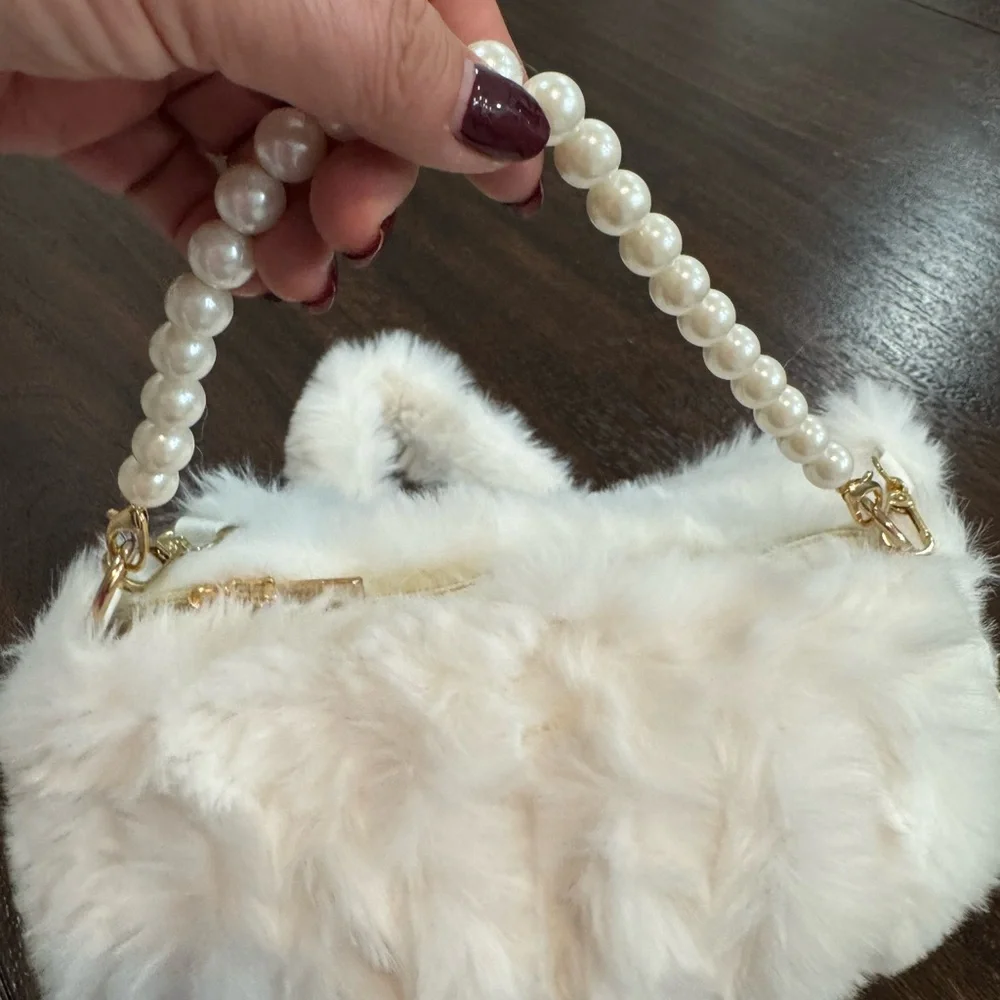 Elegant Pearl Handle Faux Fur Bag - Picture 10 of 14